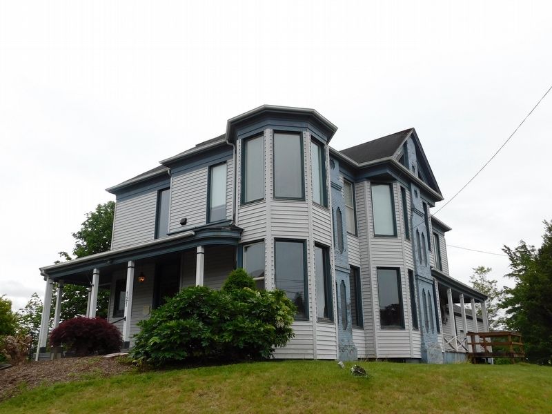 Byles House. Click for full size. Byles House image. Click for full size.