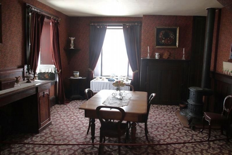 Loucks Farm House / Maison de la ferme des Loucks. Click for full size. Loucks Farm House / Maison de la ferme des Loucks image. Click for full size.