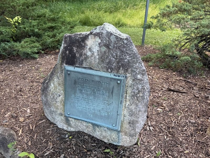 National Historic Landmark plaque for Huguenot Street. Click for full size. National Historic Landmark plaque for Huguenot Street image. Click for full size.