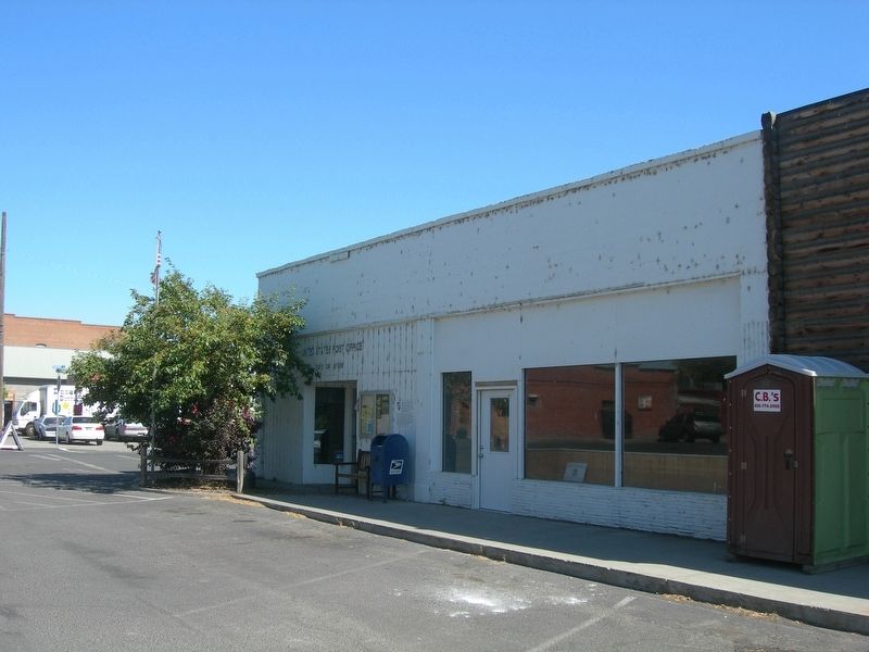 Echo Post Office & Marker. Click for full size. Echo Post Office & Marker image. Click for full size.