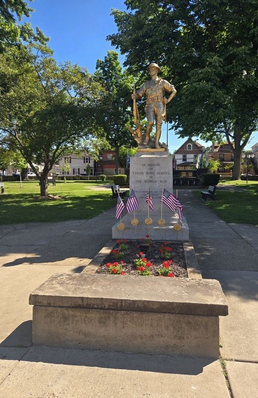 New Brighton World War Memorial image. Click for full size.