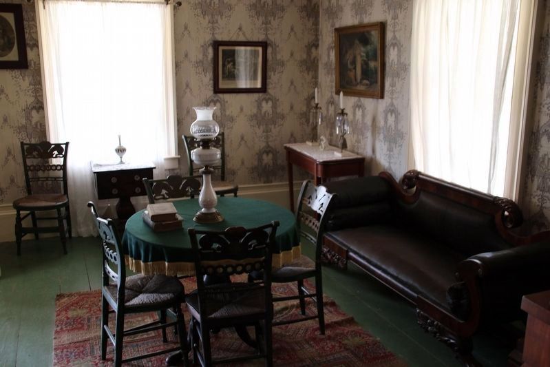 Physician's House / La maison du m�decin image. Click for full size.