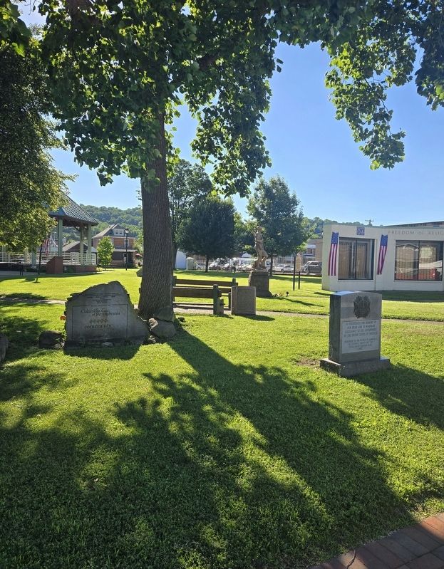 Veterans Memorial image. Click for full size.