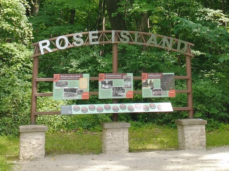 Welcome to Rose Island! Marker image. Click for full size.
