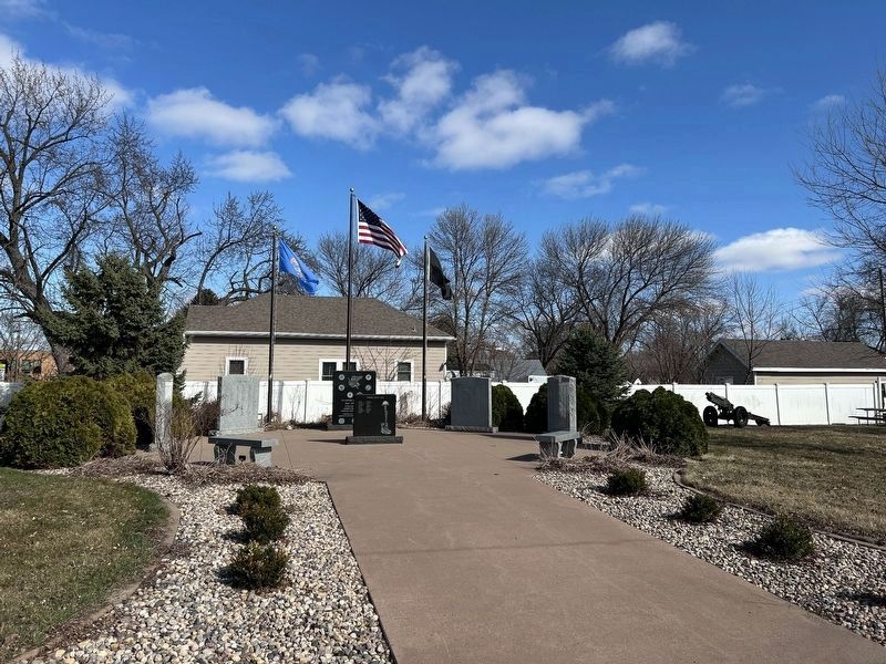Marion Veterans Memorial image. Click for full size.