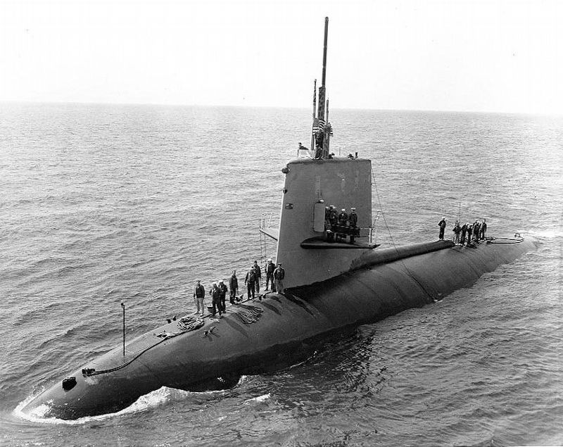 USS Scorpion (SSN-589) in April 1986 image. Click for full size.