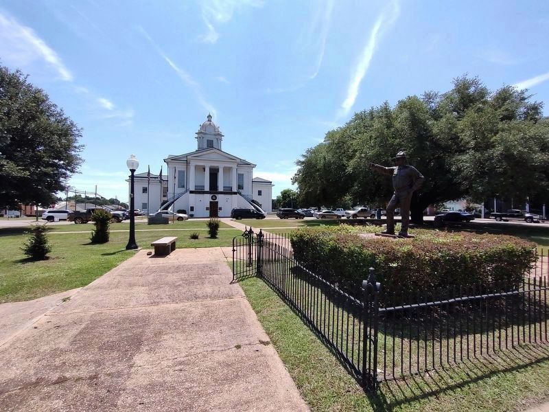 Previous Soldier Dead Monument image. Click for full size.