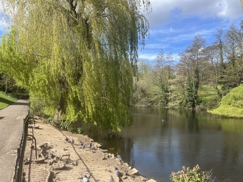 Waterlow Park image. Click for full size.