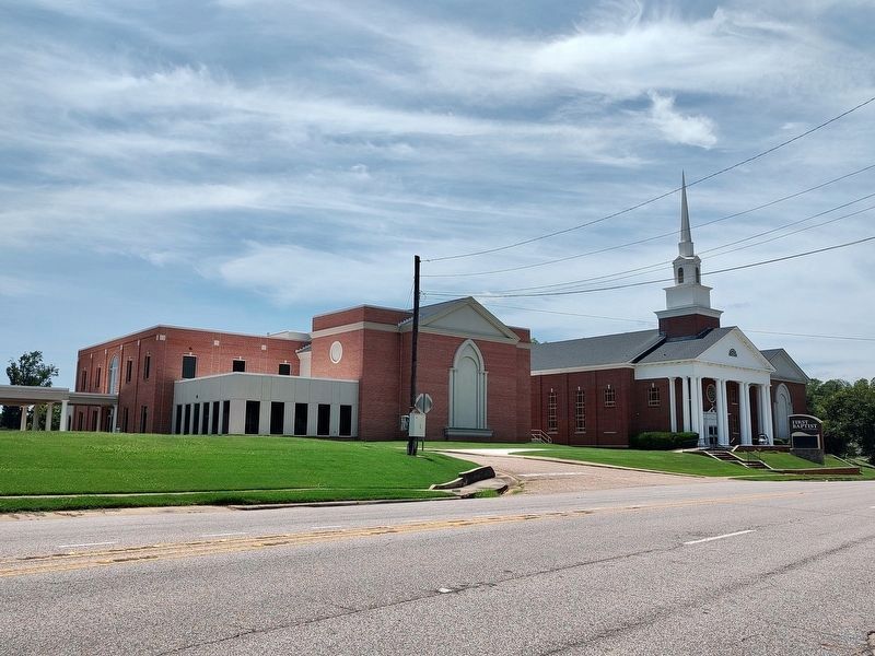 First Baptist Church of Wetumpka image. Click for full size.