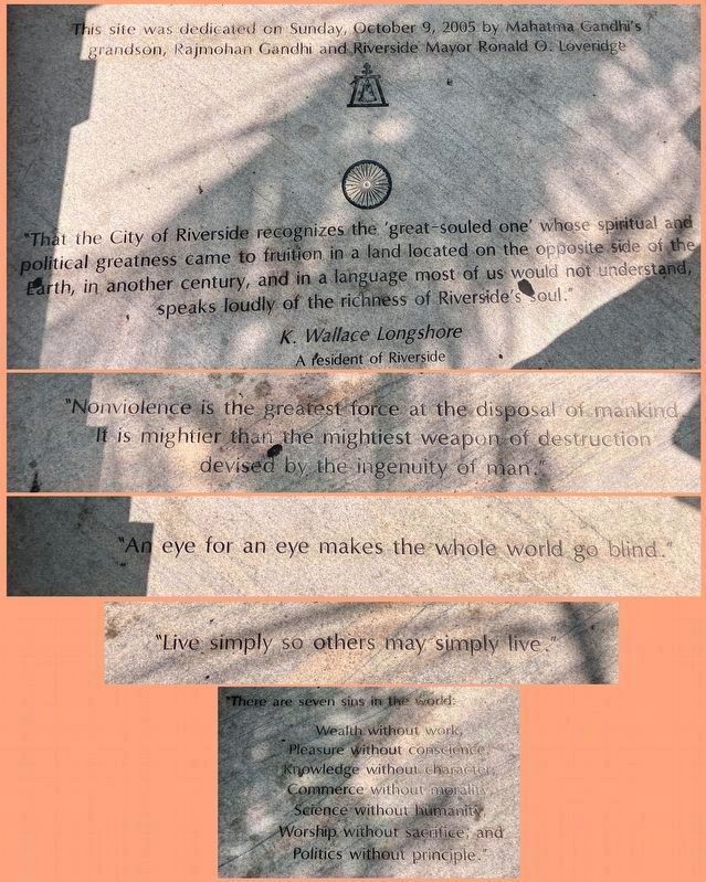 Mahatma Gandhi Monument image. Click for full size.