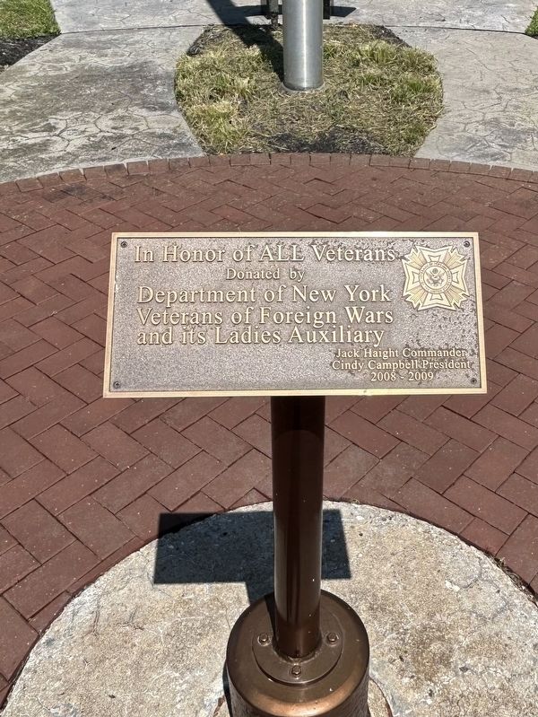Gold Star Families Memorial Monument image. Click for full size.