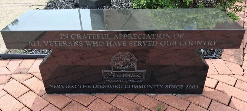 Leesburg Veterans Memorial Bench image. Click for full size.