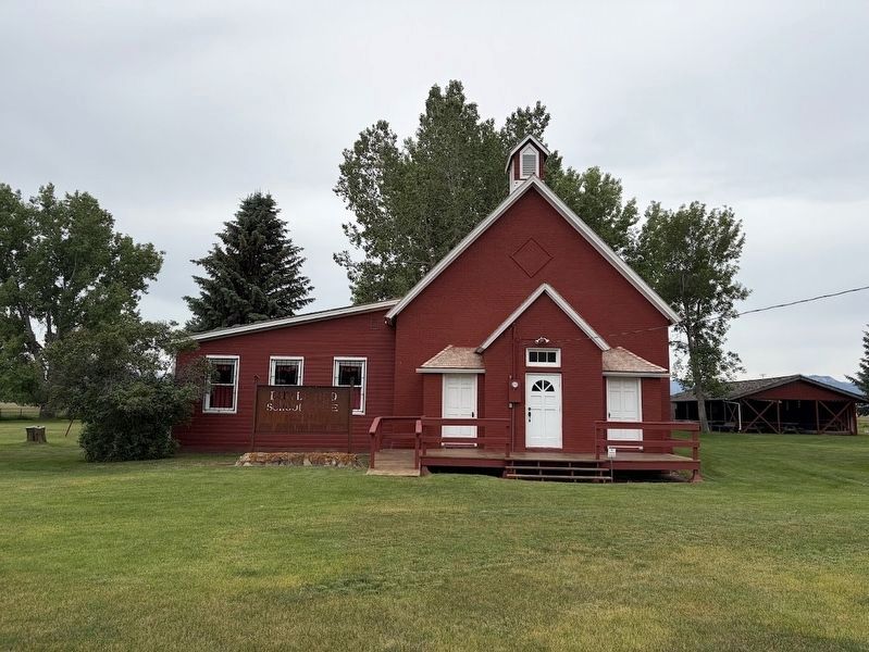 Silver Creek School image. Click for full size.