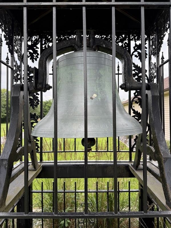 Close-up of the bell. Click for full size. Close-up of the bell image. Click for full size.