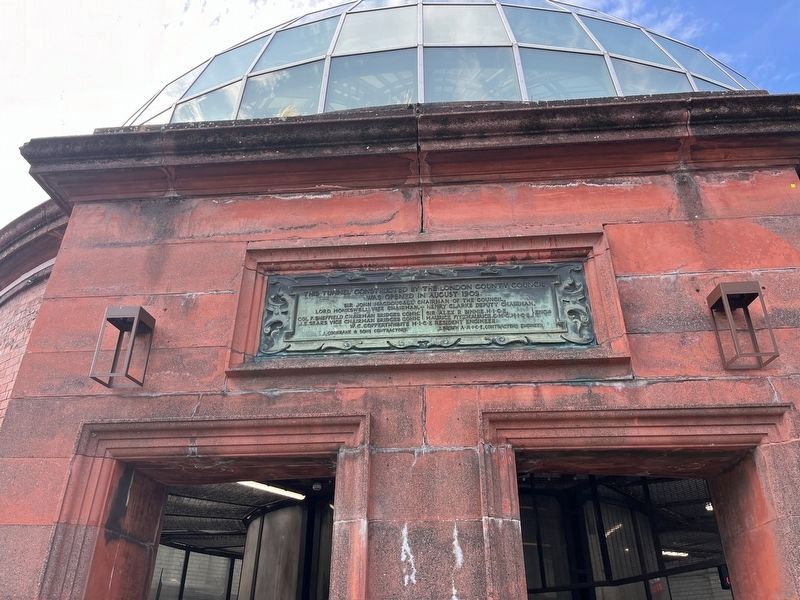 Greenwich Foot Tunnel Marker. Click for full size. Greenwich Foot Tunnel Marker image. Click for full size.