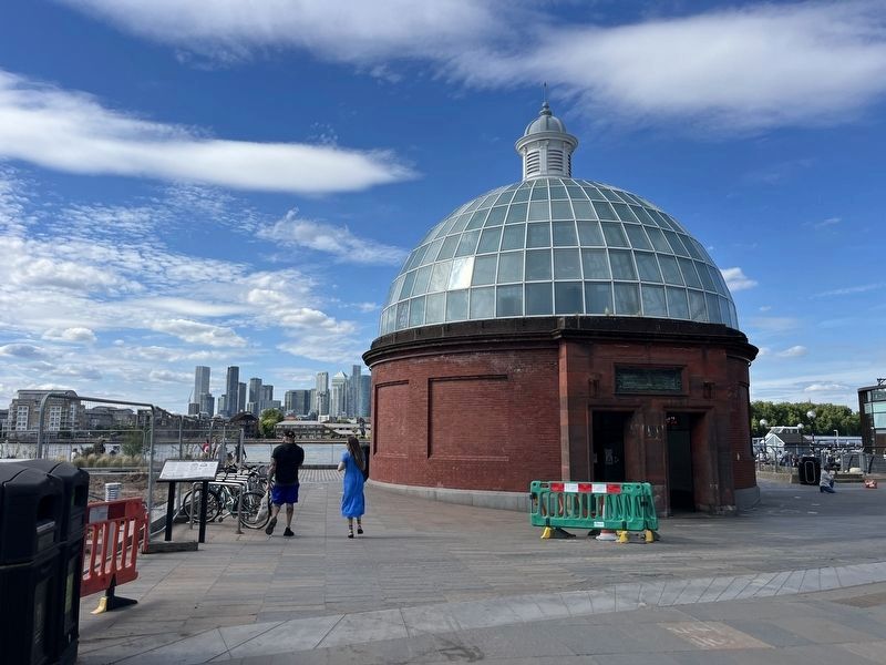Greenwich Foot Tunnel Marker. Click for full size. Greenwich Foot Tunnel Marker image. Click for full size.