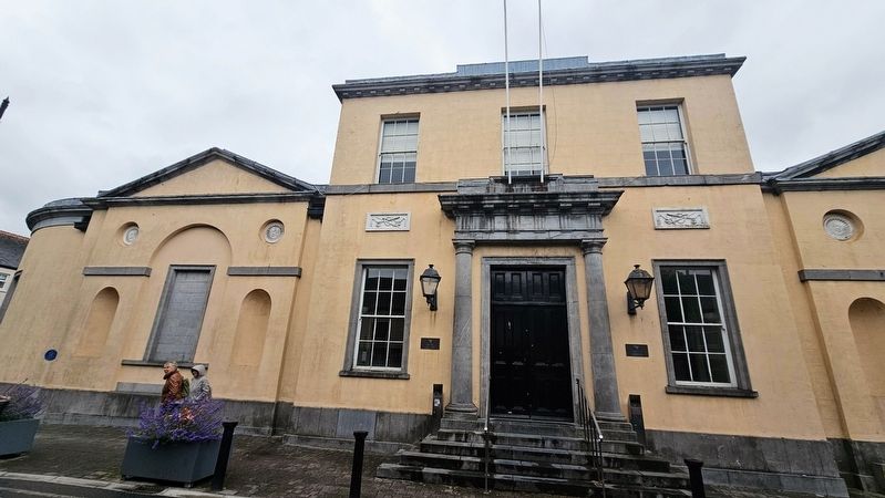 Portlaoise Courthouse Marker. Click for full size. Portlaoise Courthouse Marker image. Click for full size.