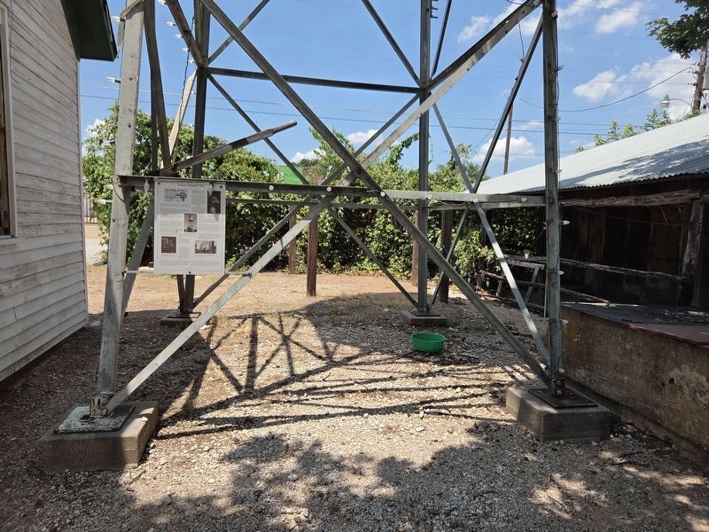 Aermotor Windmill Marker. Click for full size. Aermotor Windmill Marker image. Click for full size.