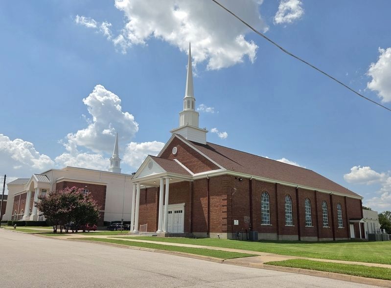 First Baptist Church Marker image. Click for full size.
