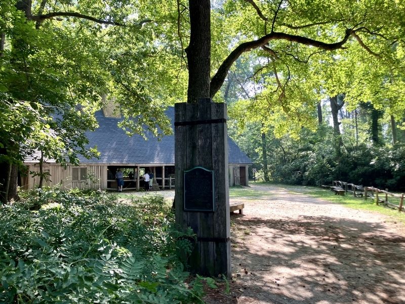marker shown mid-range in front of reproduction Glasshouse image. Click for full size.