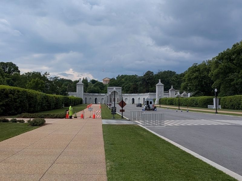 Avenue of Heroes. Click for full size. Avenue of Heroes image. Click for full size.