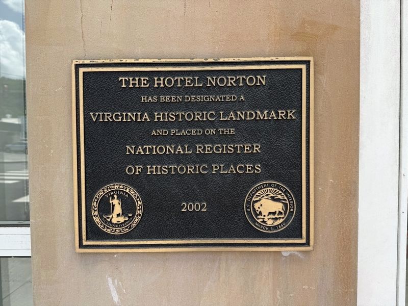 The Hotel Norton Marker image. Click for full size.
