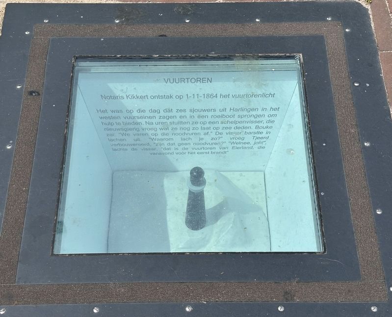 Vuurtoren / Lighthouse Marker - wide view. Click for full size. Vuurtoren / Lighthouse Marker - wide view image. Click for full size.