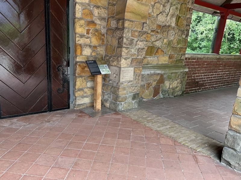 Genadekapel / Chapel of Grace Marker - wide view image. Click for full size.