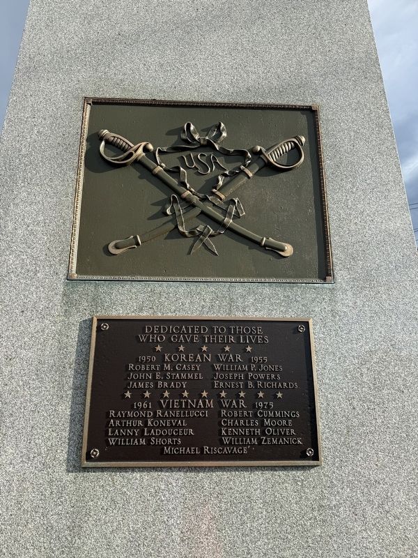 Rensselaer War Memorial image. Click for full size.