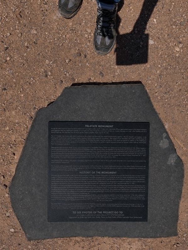Tri-State Monument Marker. Click for full size. Tri-State Monument Marker image. Click for full size.