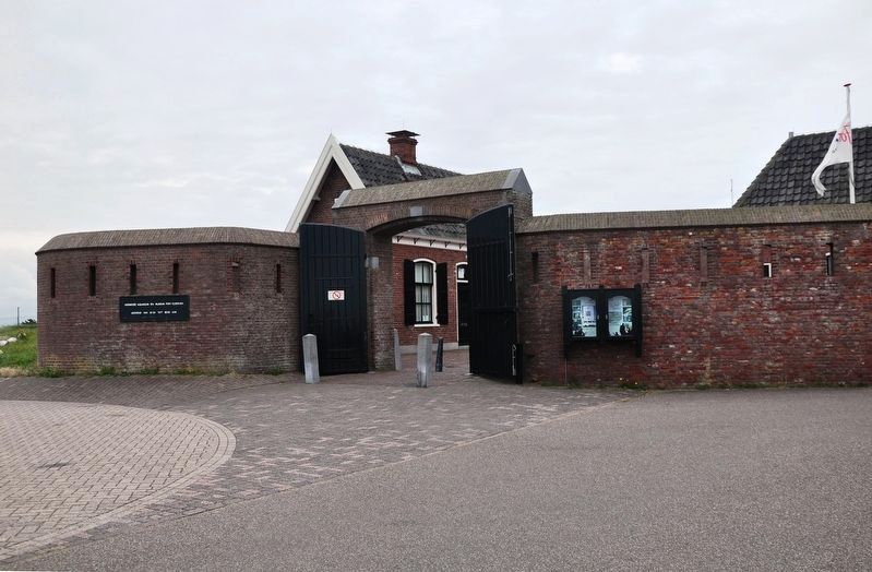 Fort Kijkduin entrance image. Click for full size.