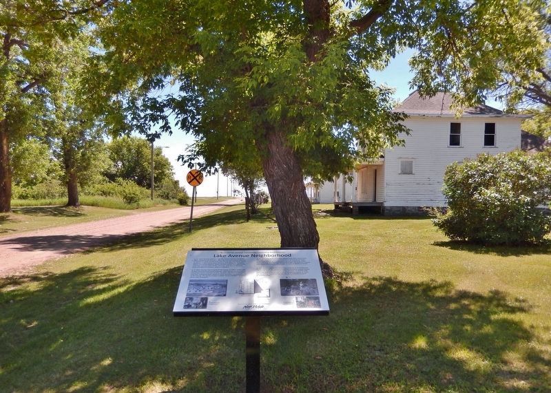 Lake Avenue Neighborhood Marker image. Click for full size.
