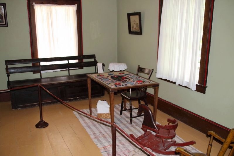 Physician's House / La maison du m�decin image. Click for full size.