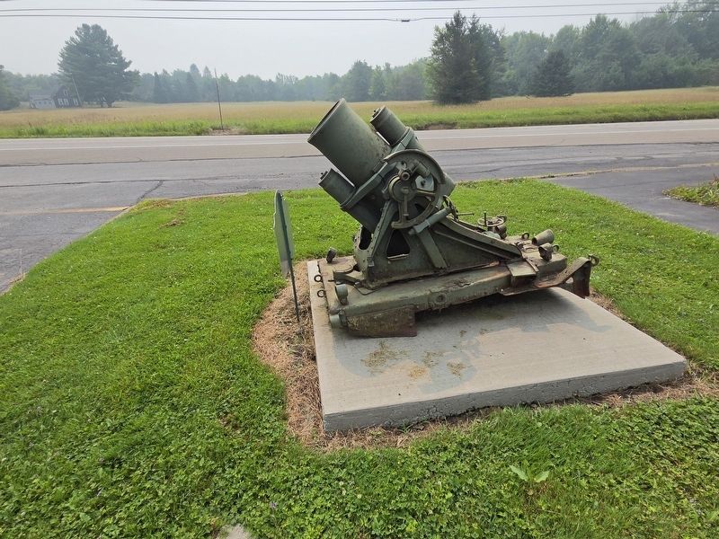 Side view Minenwerfer Trench Mortar. Click for full size. Side view Minenwerfer Trench Mortar image. Click for full size.