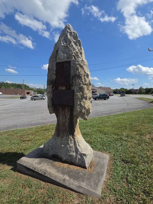 Reverse side of Boone Trail Highway Marker at parking lot of nearby restaurant image. Click for full size.