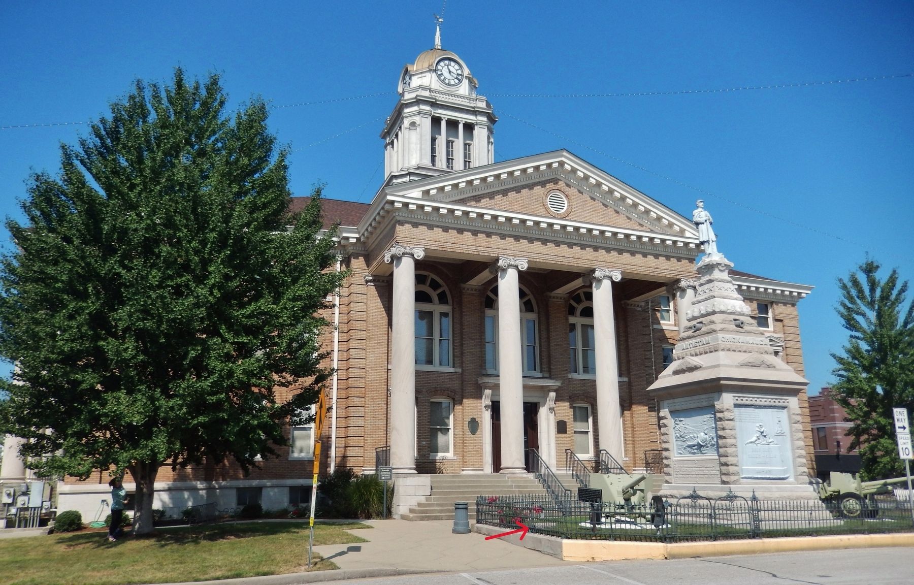 Dubois County Courthouse (<i>east elevation</i>). Click for full size. Dubois County Courthouse (<i>east elevation</i>) image. Click for full size.