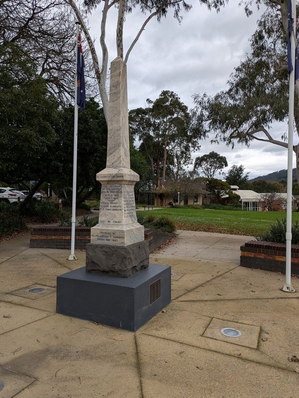 Montrose War Memorial (Rear) image. Click for full size.