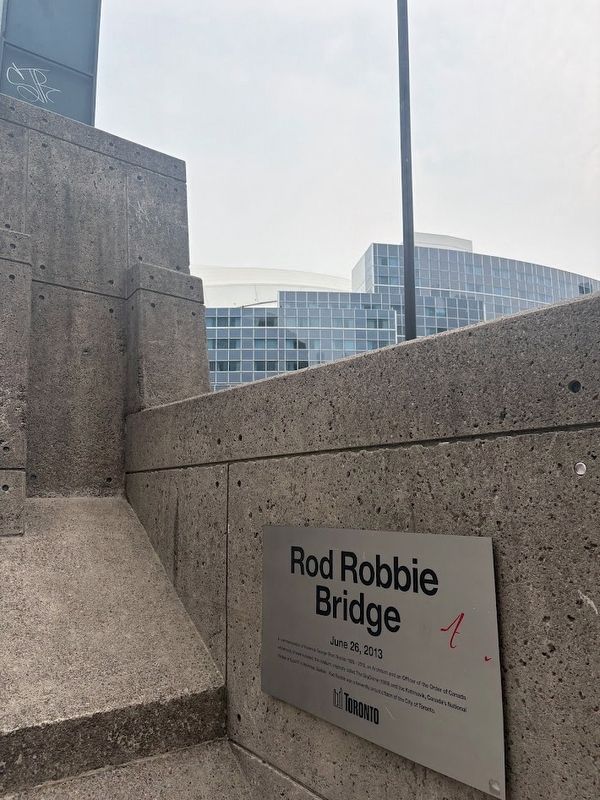 Rod Robbie Bridge Marker. Click for full size. Rod Robbie Bridge Marker image. Click for full size.