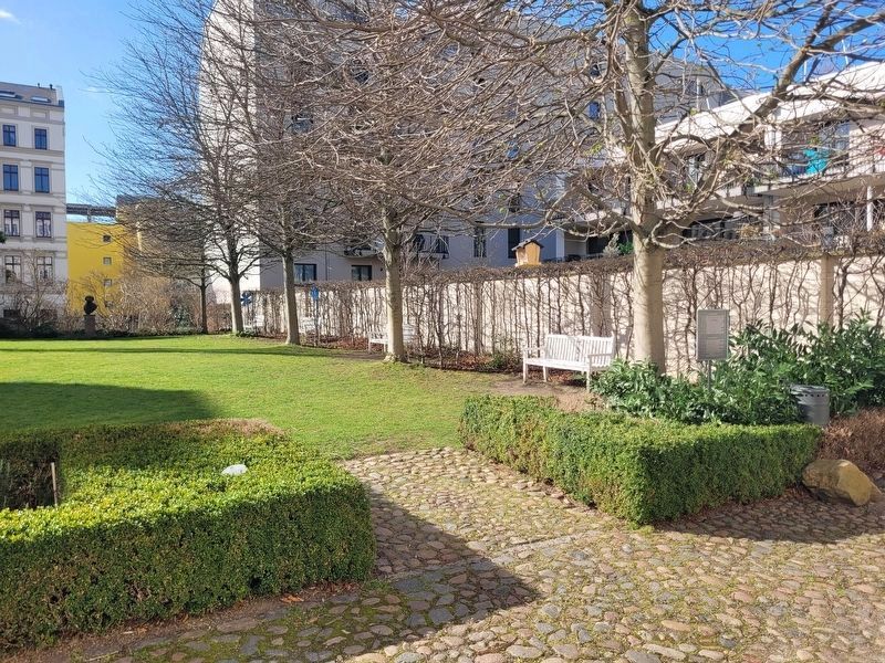 Garten am Mendelssohn-Haus / The Garden at the Mendelssohn-House Marker image. Click for full size.