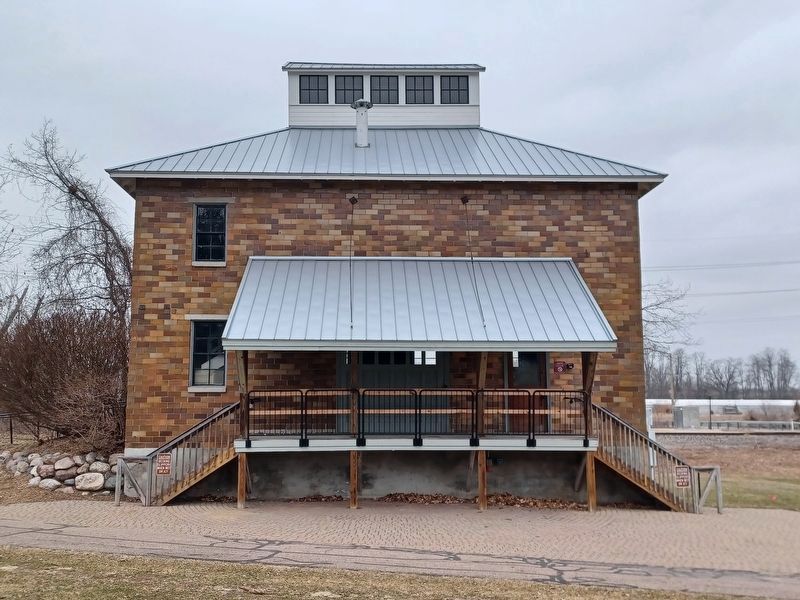 Portage Grain Elevator / Feed Mill. Click for full size. Portage Grain Elevator / Feed Mill image. Click for full size.