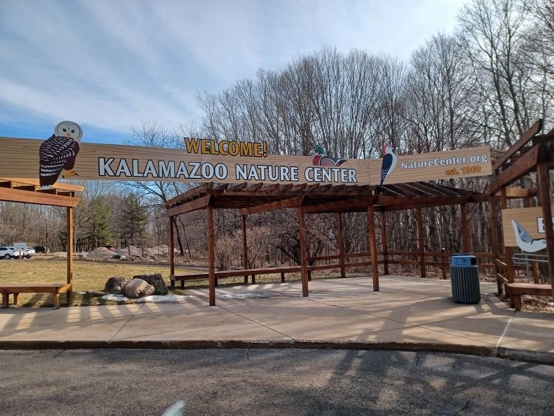 Kalamazoo Nature Center sign image. Click for full size.