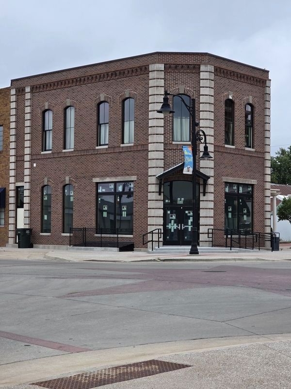 View of building as of July 24, 2026 with marker missing.. Click for full size. View of building as of July 24, 2026 with marker missing. image. Click for full size.
