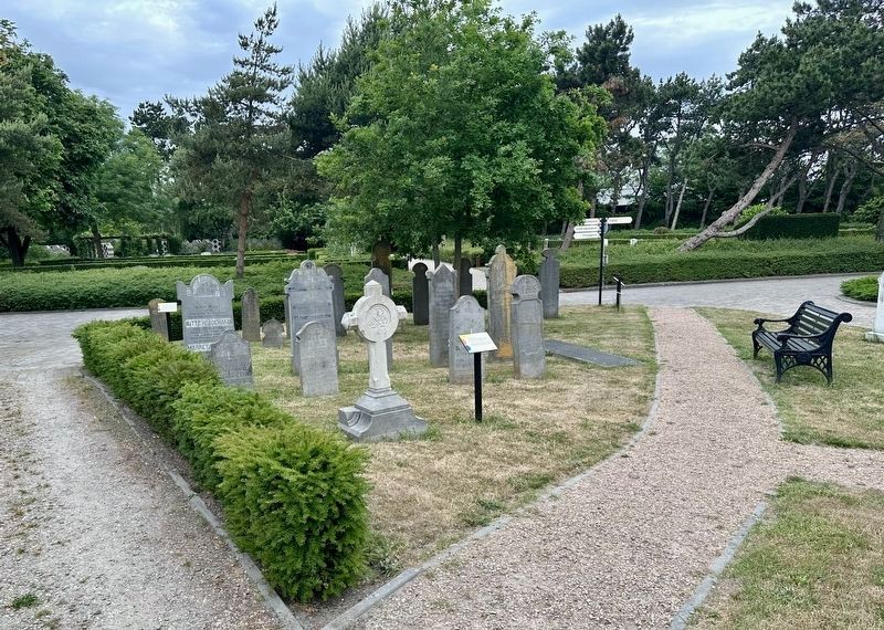 Christelijke symboliek / Christian Symbolism Marker - wider view image. Click for full size.
