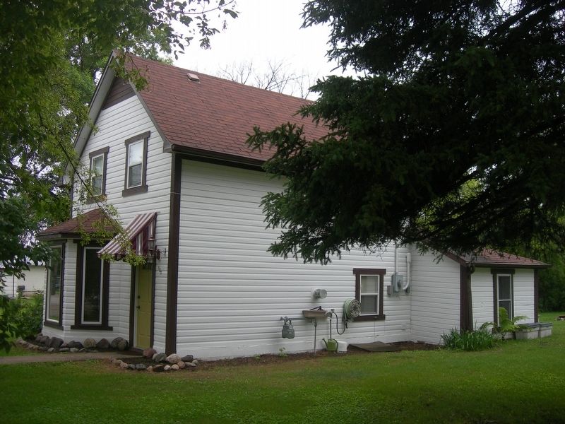Binscarth Colony Farm Presbyterian Manse image. Click for full size.
