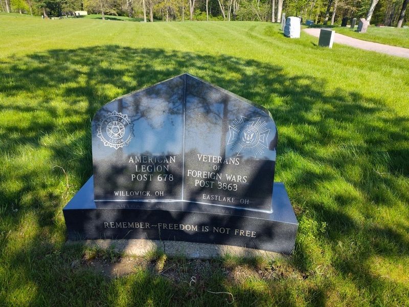 Veterans Memorial image. Click for full size.