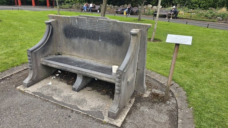 Haslam Memorial Seat image. Click for full size.