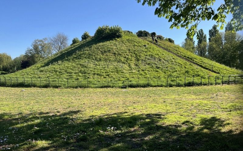 The site of Waytemore Castle image. Click for full size.