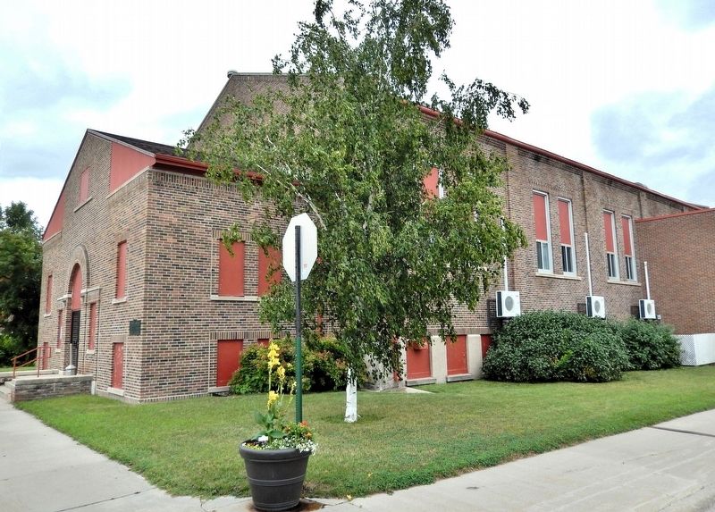 Red Lake Falls Community Hall (<i>southwest elevation</i>) image. Click for full size.