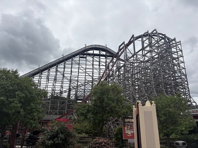 Twisted Timbers ride at Kings Dominion. Click for full size. Twisted Timbers ride at Kings Dominion image. Click for full size.