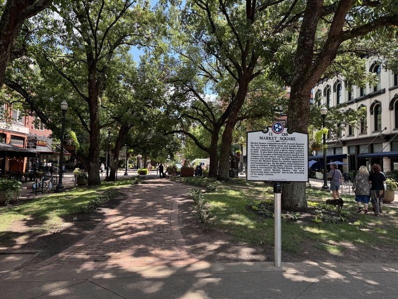 Market Square Marker facing south.. Click for full size. Market Square Marker facing south. image. Click for full size.